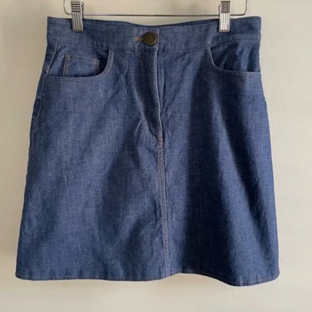 Carolina Herrera mini denim skirt EUC - Picture 4 of 8